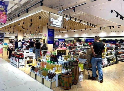 今日零售 永輝布局酒類(lèi)新零售 1號(hào)店 停止使用 沃爾瑪再開(kāi)6家健康診所 養(yǎng)樂(lè)多化妝品入駐天貓國(guó)際 中百 步步高申請(qǐng)免稅牌照